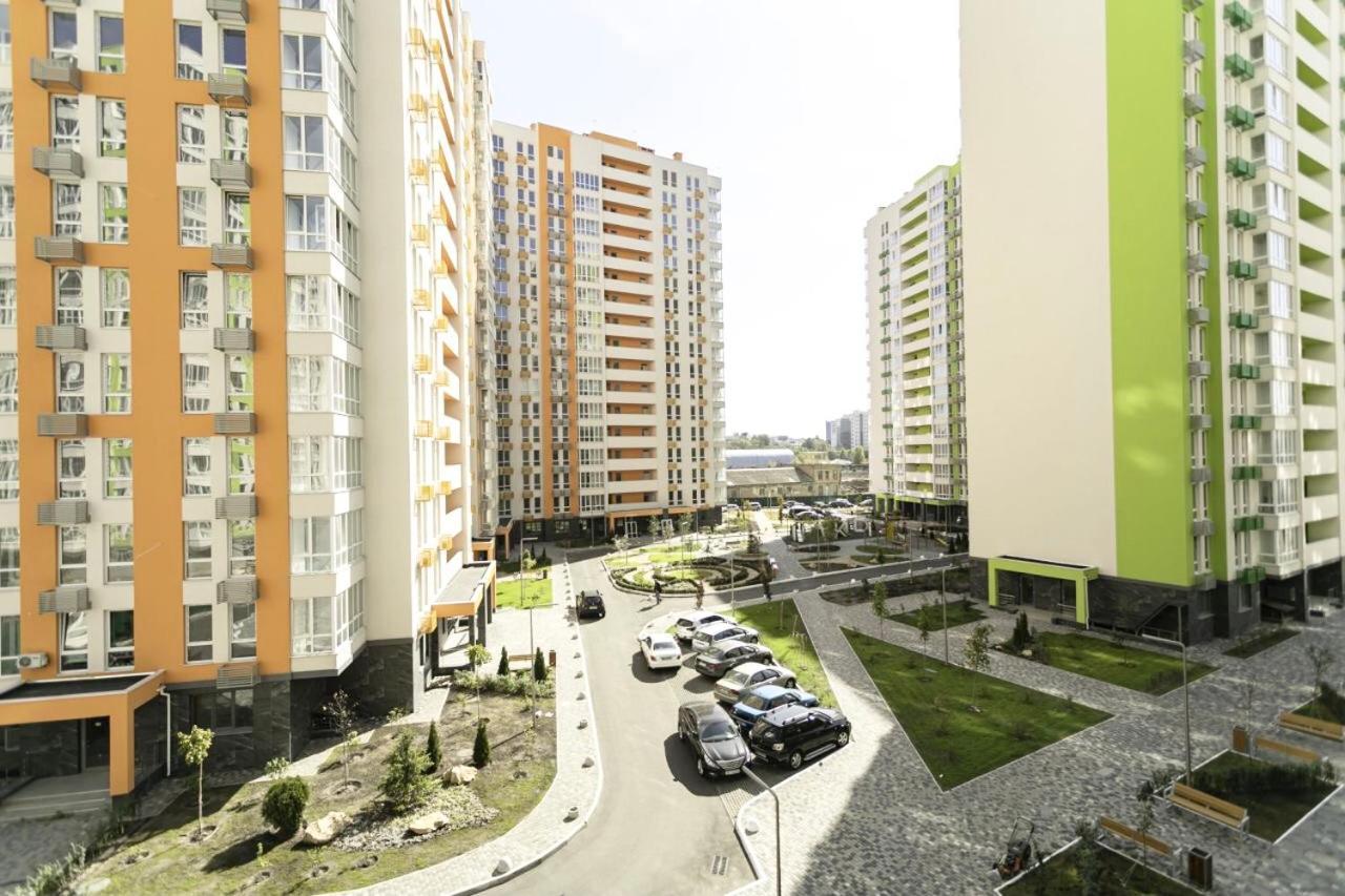Petrovdom 78-170 Smart Comfort In Rc Nivki Park Kiev Eksteriør billede